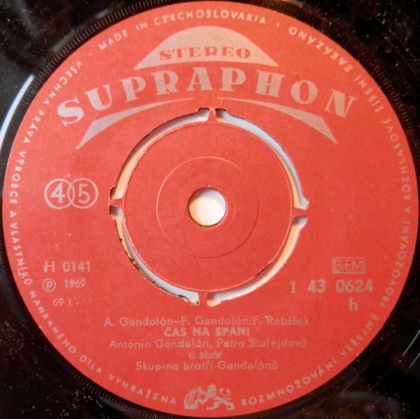 Čas na spaní / Nic mě netěší feat. Petra Stolejdová