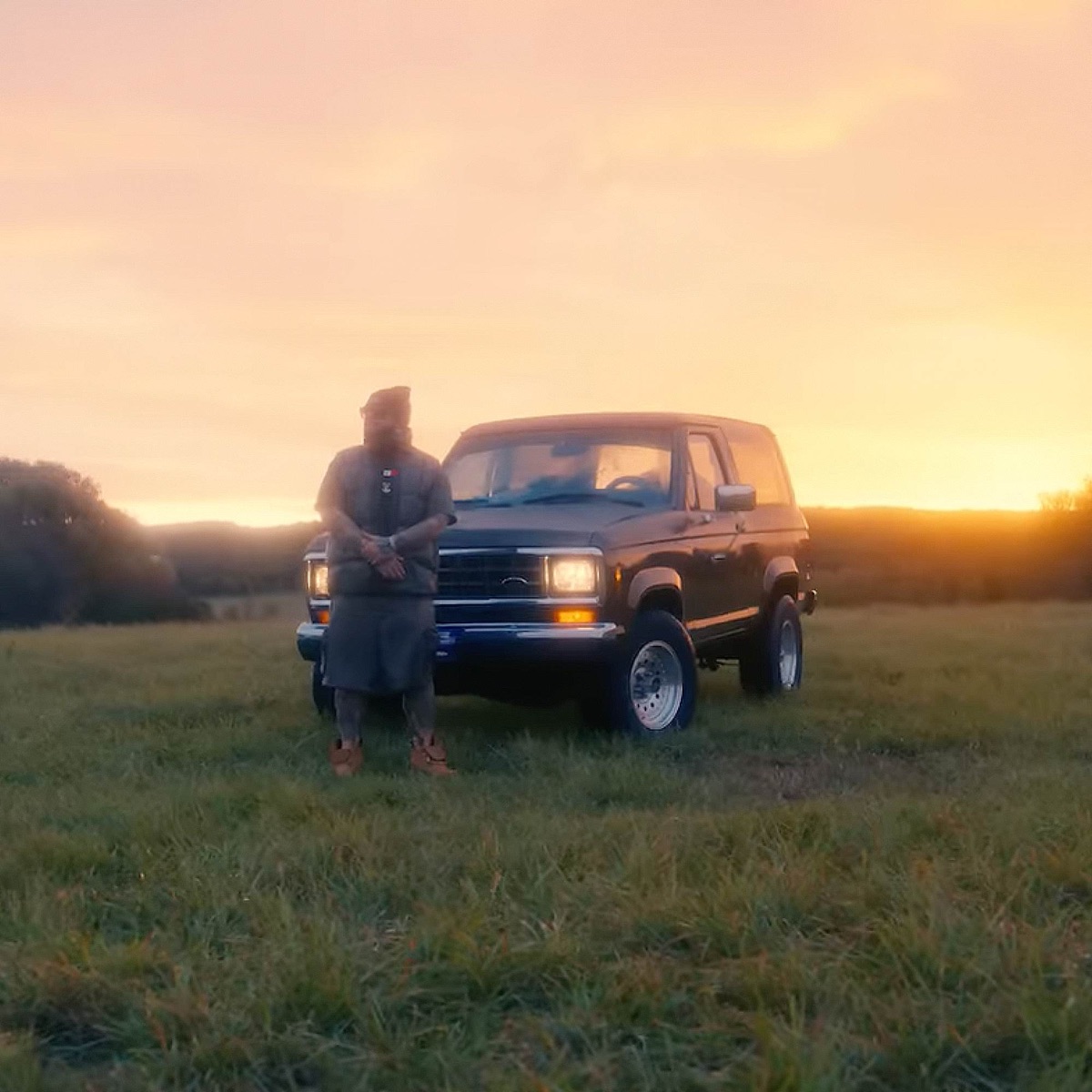 Budem tu (feat. Minimagis)