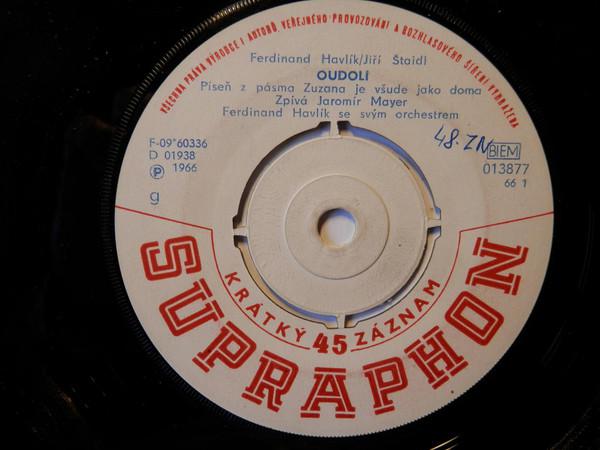 Oudolí / Na vrata přibili můj stín