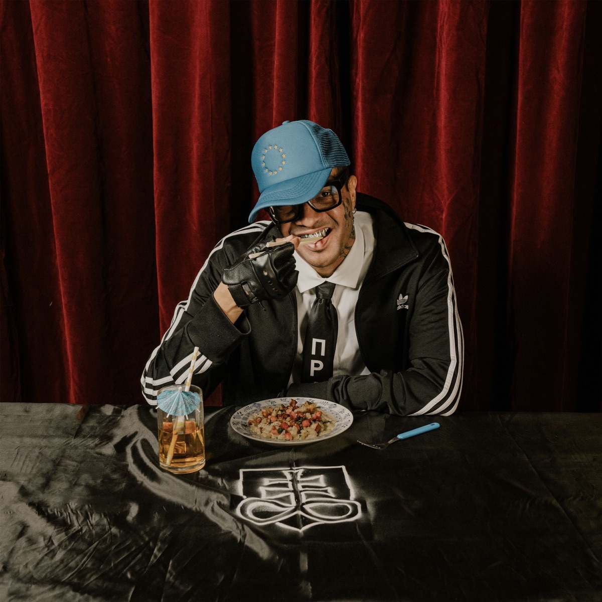 2 minty nenvisti na ministerstve pravdy