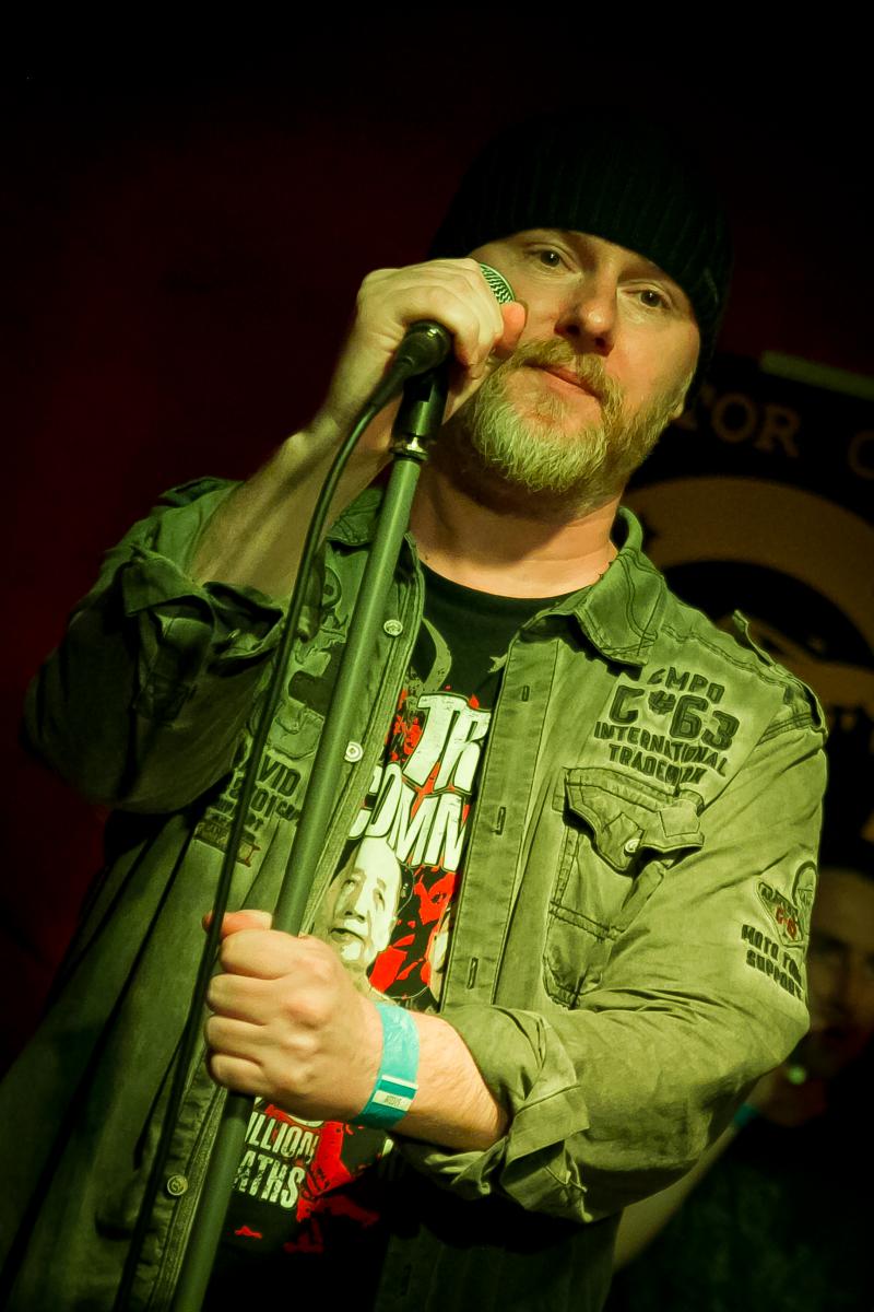 KARPINA otvárala znovuzrodený rockový klub Aligátor pre veľký záujem na dvakrát!