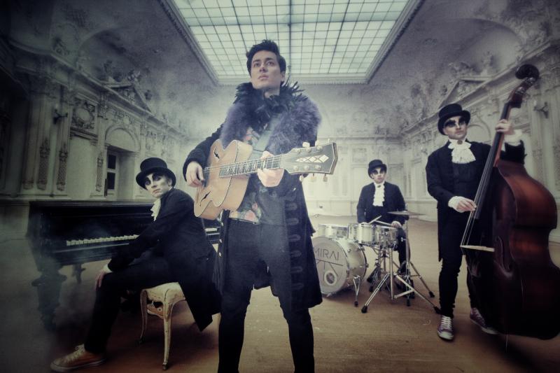 Právě vychází působivá emotivní novinka „Divadlo" v podání kapely Mirai! Nový klip natáčeli v bývalém zámeckém nevěstinci na stejnou kameru jako oskarový Revenant