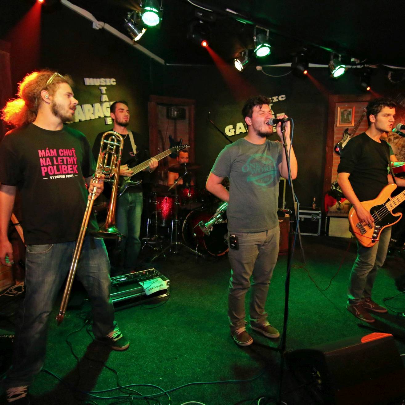 Turné kapely Fuera Fondo „KRIČ S NAMI TOUR“ ide do finále