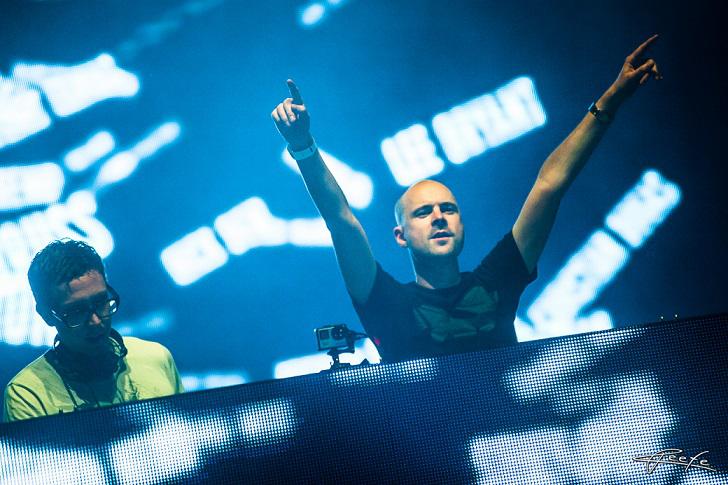 NEON festival 2016: Spokojnosť kapiel, nadšenie fanúšikov aj kvalitná produkcia  Underworld na slovenskom festivale: Silný zážitok kapely a vrelé publikum