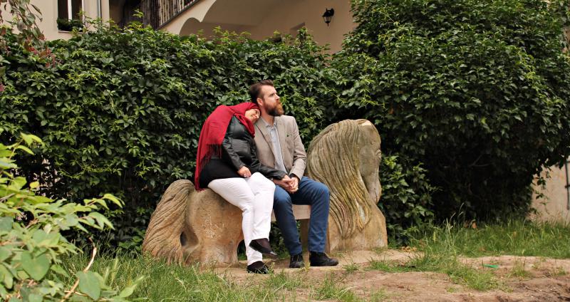 Zpěváka Pavla Horejše podpořila v jeho debutovém hudebním videoklipu řada známých osobností