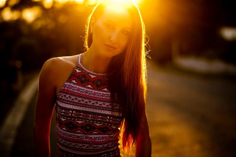 Zpěvačka Ella řekla svému drahému bye bye !