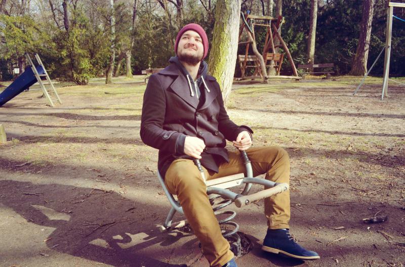 POKÁČ zveřejnil videoklip Nikde žádnej sníh