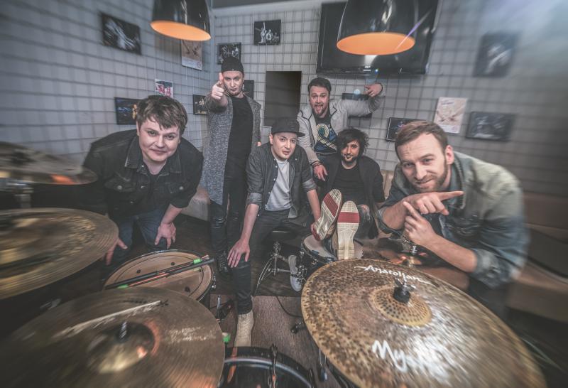 UDG připravují dva nové klipy a pokračují v Emotikon tour!