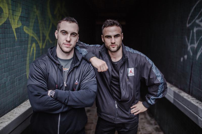 Rapper Cavalier přichází s debutovou deskou, ta obsahuje i hit Nemůžu si dovolit s Benem Cristovao