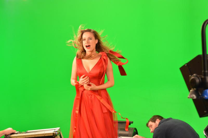 Kristína má nový klip k piesni Láska Bombová, je v ňom krajšia ako kedykoľvek predtým