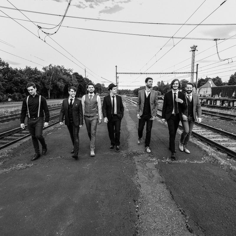 Kapela JELEN převzala Anděla za skupinu roku 2016! Slavit bude koncerty Pod širým nebem. Premiérově na nich představí novou píseň pro všechny táty „DOMŮ".