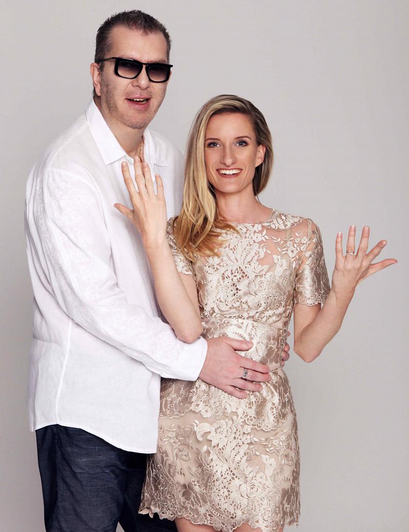 Müller dal v novom klipe jasnú správu: “Adieu Adele”.