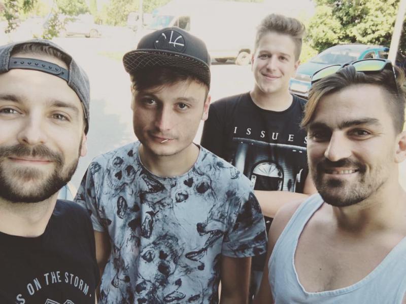 Zoči Voči oslavuje leto uleteným klipom