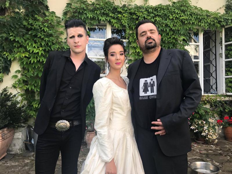 Smrtislav si na dekadentní svatbu pozval Pavla Novotného i Lady Dee