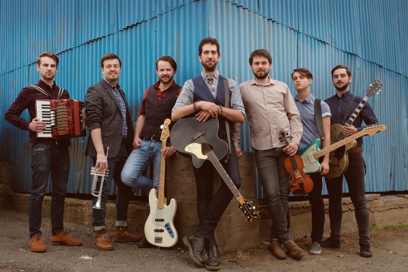 Kapela Jelen odtajnila vzácného hosta svého podzimního turné.  Podívejte se na malou ochutnávku.