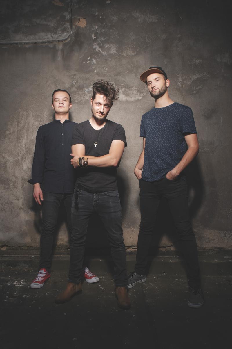 ROBIN MOOD rádiovou kometou týdne