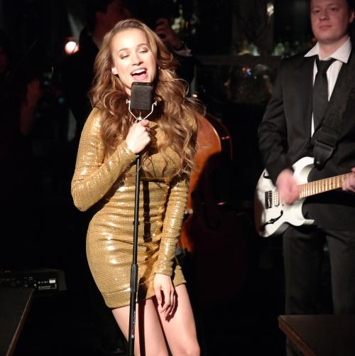 Kristína nakrúcala videoklip k titulnej piesni českej komédie „Život je život“!