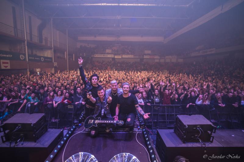 Skupina Sendwitch představuje nový videoklip Nahoru dolu