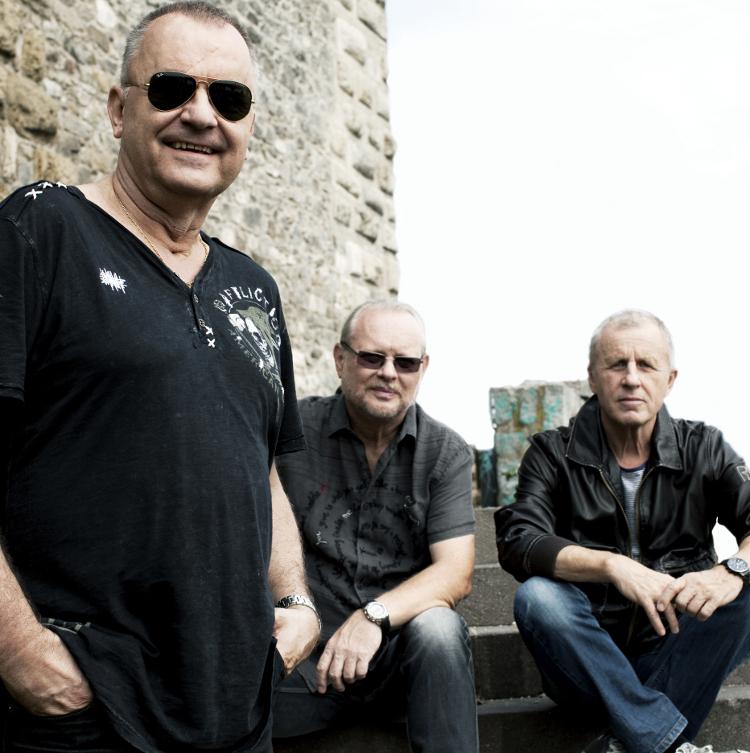 Legendárny ELÁN odpáli na megakoncerte v Holíči duet s víťazkou Hlasu Česko Slovenska!