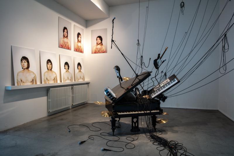 Tata Bojs prodlužují výstavu a chystají knihu TATALOG. Vyjde u nakladatelstvi BiggBoss, křest proběhne na dernisáži 25. 3.