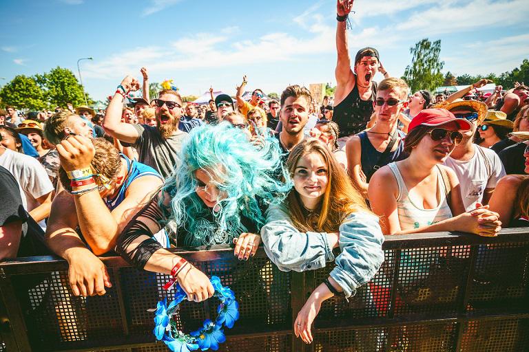 Začíná Rock for People