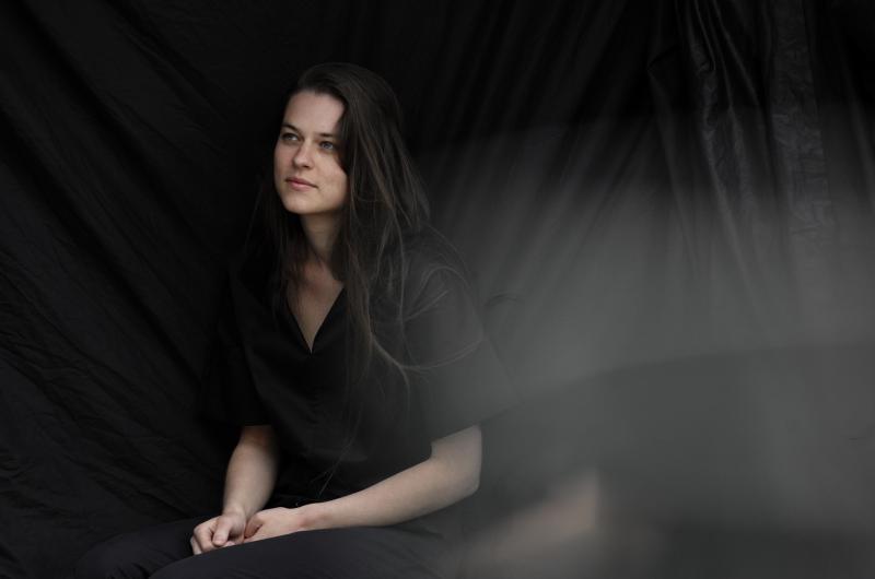 VYCHÁZÍ JAZZOVĚ LADĚNÝ AUTORSKÝ DEBUT KLAVÍRISTKY NIKOL BÓKOVÉ