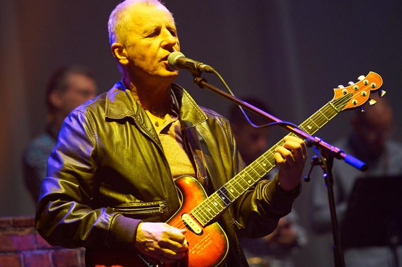 Ján Baláž si na megakoncert ELÁNu v Holíči berie 10 gitár, celú aparatúru dovezie až 14 kamiónov!