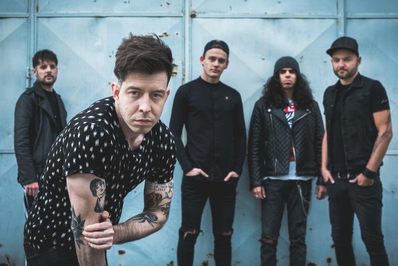 Deaf Heart nastupují a chtějí dobýt rockovou scénu