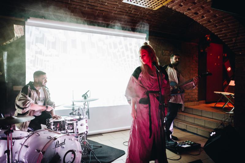 Naděje domácí scény Giudi sklidila mezinárodní uznání na Nouvelle Prague a míří do Londýna