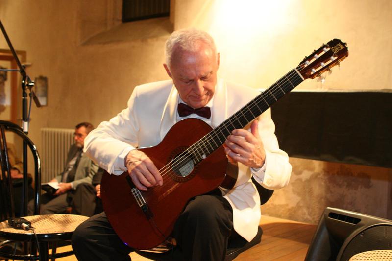 Zemřel profesor, kytarista a skladatel Jiří Jirmal