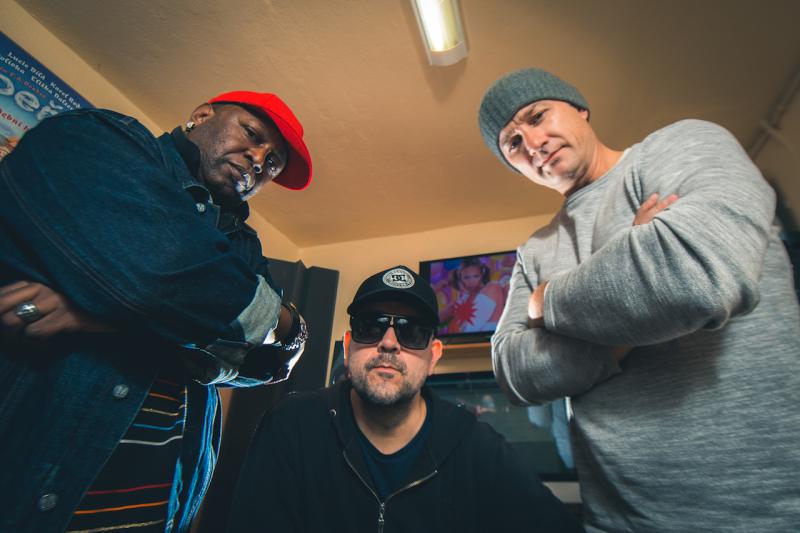 Aktuální singl Say It ohlašuje příchod nového alba kapely Portless