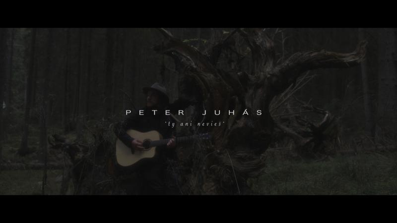 Peter Juhás zverejnil prvý videoklip. V novinke TY ANI NEVIEŠ sa objavuje skutočný vlk