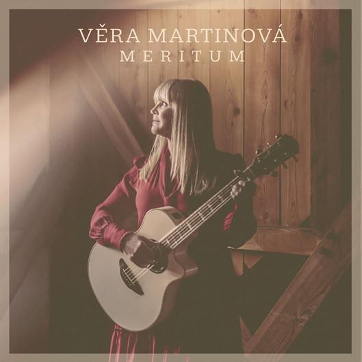 Věra Martinová vydává nové album Meritum a zpívá (alespoň) na Facebooku