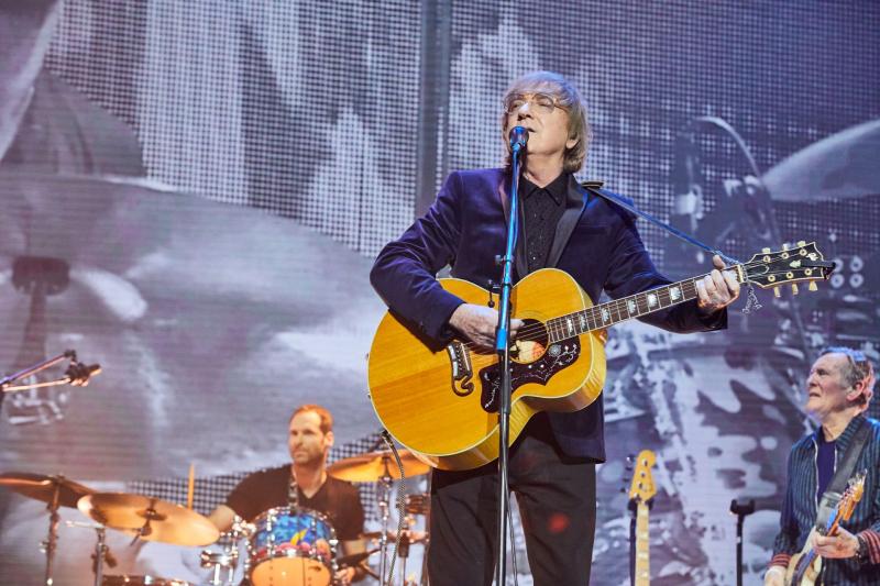 Miro Žbirka v den svých narozenin pořádá virtuální autogramiádu