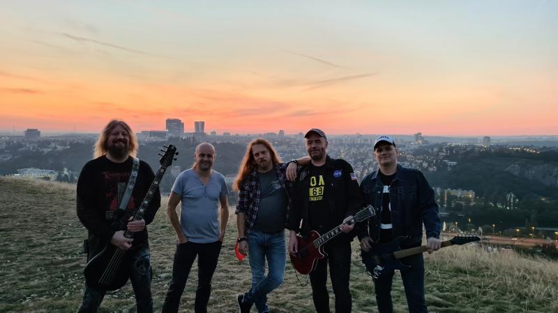 SKUPINA HARLEJ NATOČILA KLIP S TOMÁŠEM HANÁKEM V HLAVNÍ ROLI