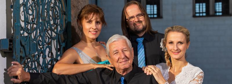 Antikvartet posílá prostřednictvím ''Desatera'' silné poselství v debutovém klipu