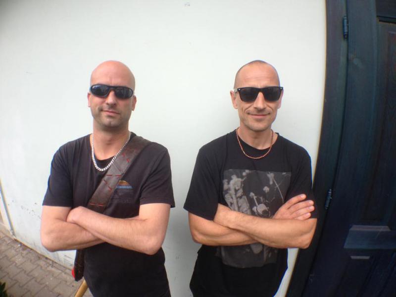 Kapela Wohnout si našla dvojníky