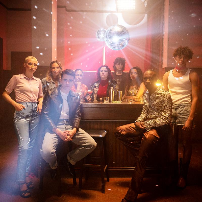 ''Každý človek si zaslúži právo a slobodu byť sám sebou,'' odkazuje Karin Ann. Jej nový singel babyboy je hymnou proti stereotypom a utláčaniu.