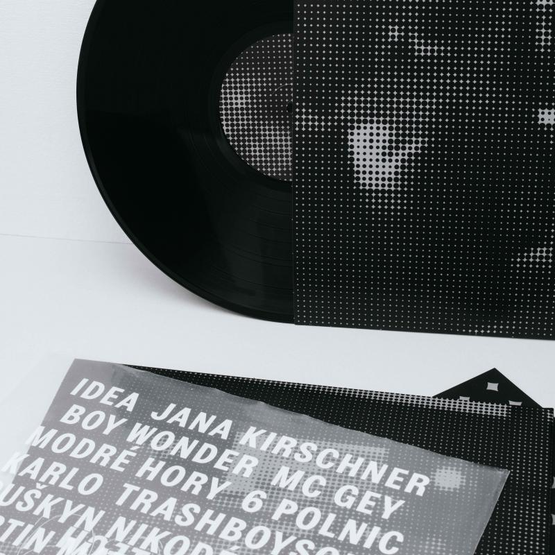 Idea vypustila singl Černobílý světy