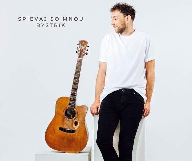 ''Spievaj so mnou'' je letná novinka od Bystríka, ktorú venoval svojej manželke a prizval ju na vokály