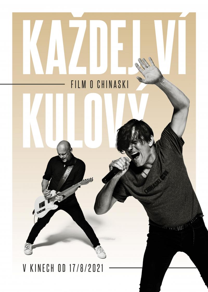 Film o Chinaski Každej ví kulový vstupuje do kin