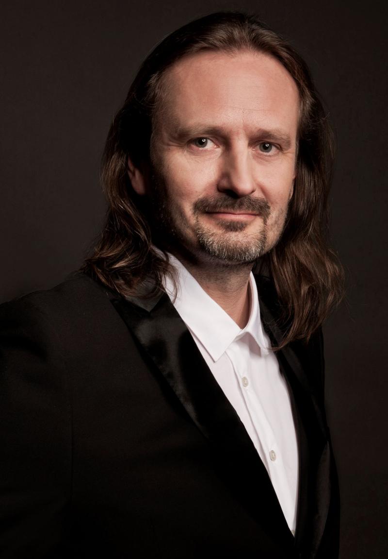 Hybatelé rezonance budou v listopadu patřit jazzu;  zvou na  ojedinělý sólový koncert Kryštofa Marka