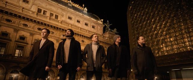 Chinaski představují titulní skladbu z filmu o svojí historii