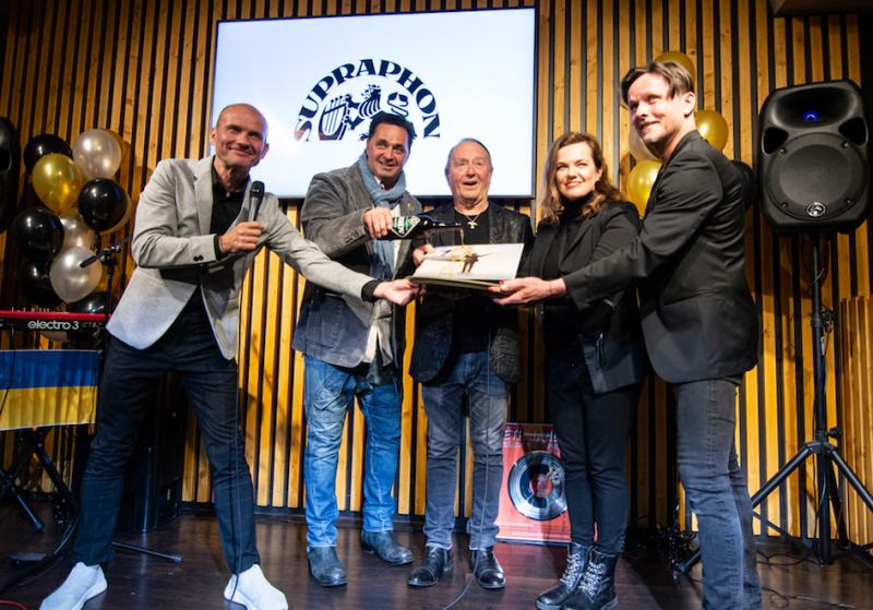 Petr Janda oslávil 80tku krstom sólového albumu