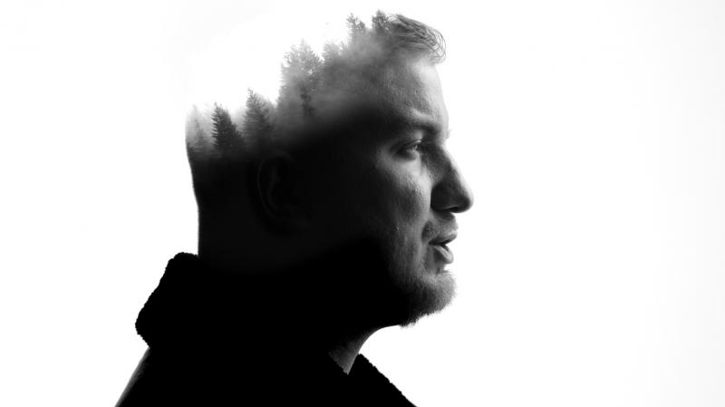 Lukáš Adamec zverejnil videoklip k romantickej piesni ''Áno, rozumiem''