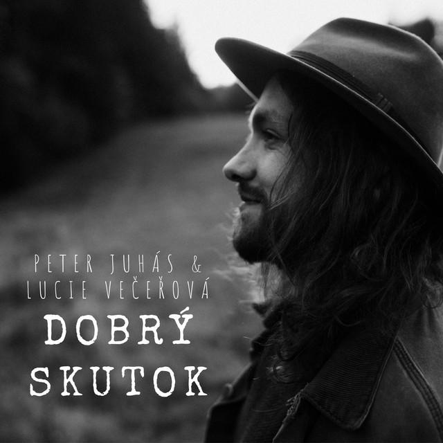 Peter Juhás zverejnil vianočný duet s Luciou Večeřovou. Pieseň Dobrý Skutok sa stala hymnou charitatívneho projektu.
