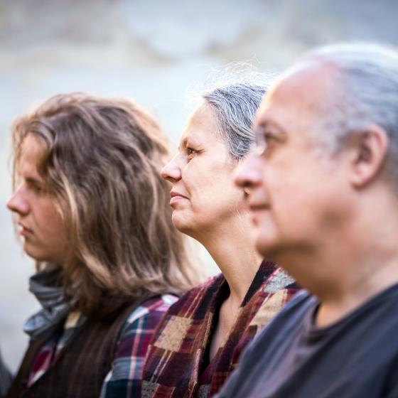 Postfolkové Hmlisto a písničkář Petr Linhart získali za společné album Československá prestižní slovenské hudební ocenění Radio_Head Awards