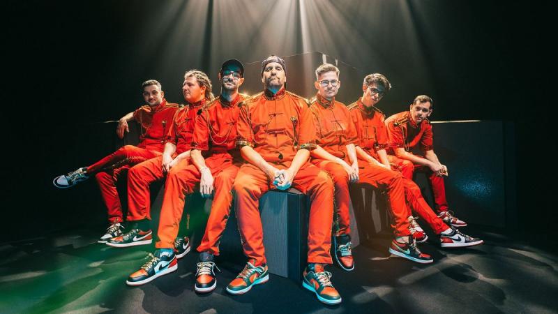 Kapela FAST FOOD ORCHESTRA uvádí videoklip Hvězdoplavci