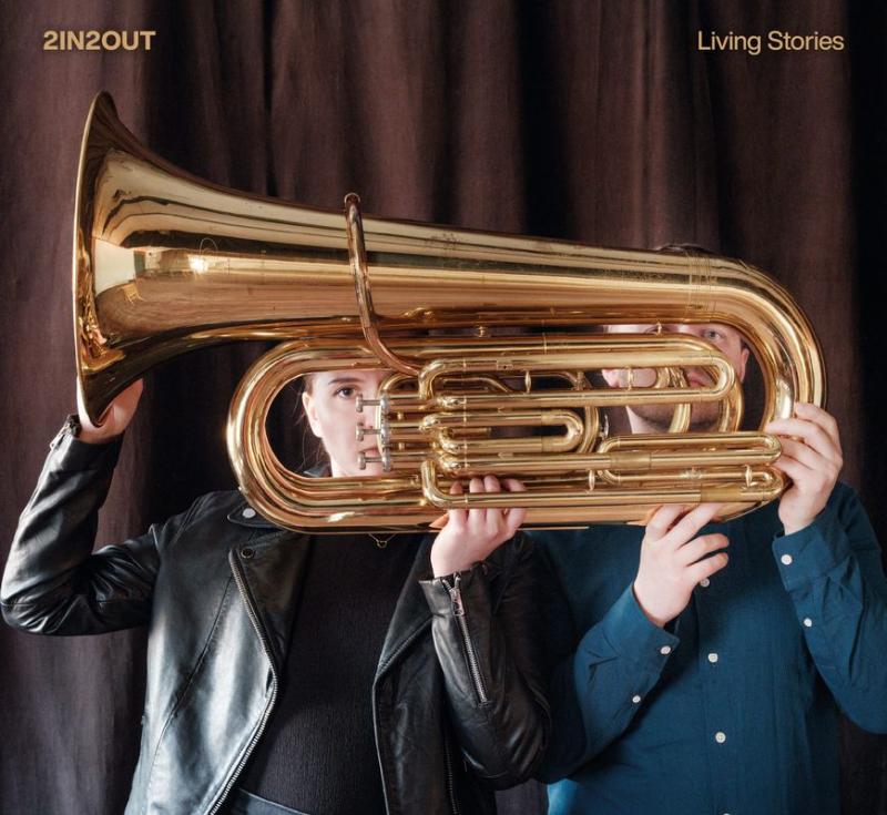 Kvarteto 2in2out Nely Dusové a Jana Laciny vydává debutové album Living Stories