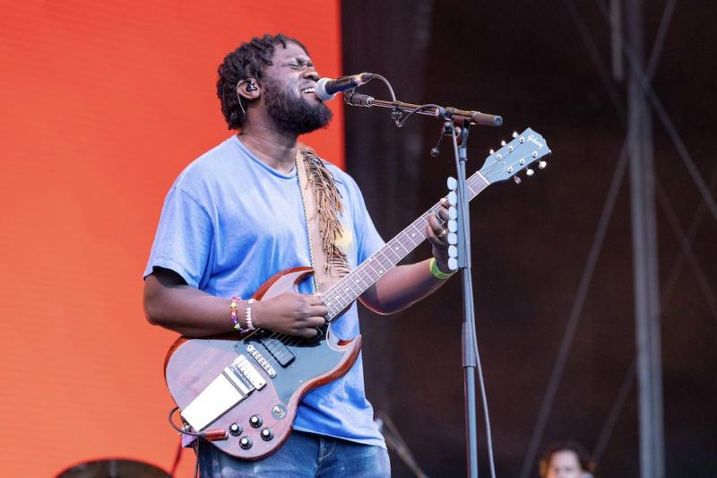 Michael Kiwanuka spolu s oslavenci Kosheen a Michaelem Kocábem zahájili Metronome Prague 2024. Mezinárodní festival dnes pokračuje s hvězdami The Last Dinner Party, Milky Chance či Meute